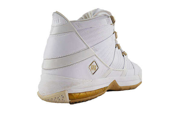 Nike zoom lebron sales 3 white gold