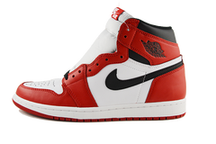 Air Jordan 1 HI OG "Chicago"