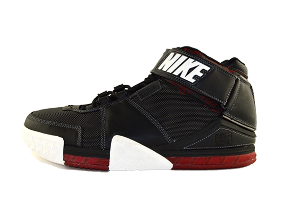 Zoom top lebron ii